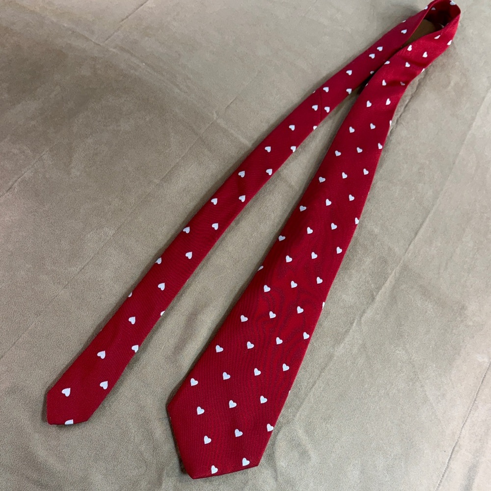 Towncraft Red Tie with White Heart Pattern